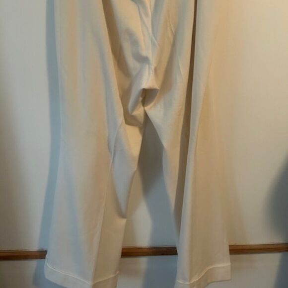 Venezia Jeans Cream cuffed wide leg trousers, size 20P - Picture 2 of 3